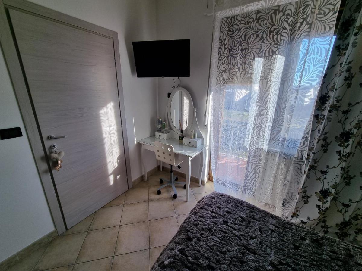 Elisabeth House Hotel Roletto Bagian luar foto