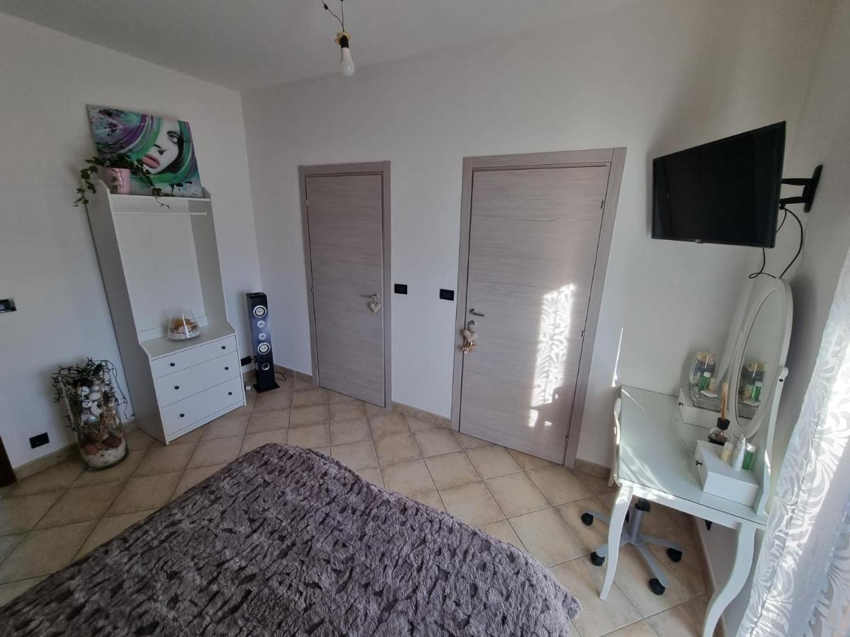 Elisabeth House Hotel Roletto Bagian luar foto