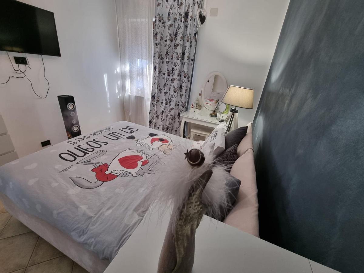 Elisabeth House Hotel Roletto Bagian luar foto